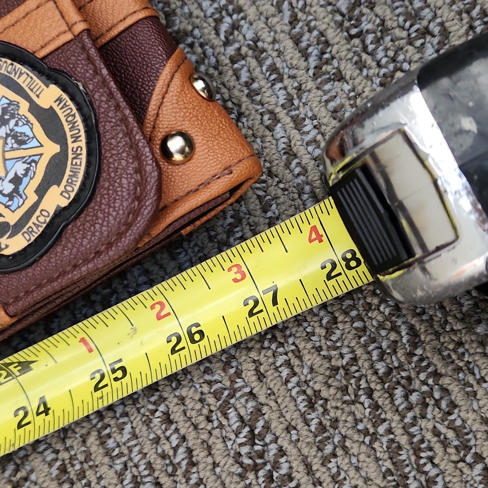 Harry Potter Hogwarts Trunk Crossbody/ Clutch - Picture 12 of 14